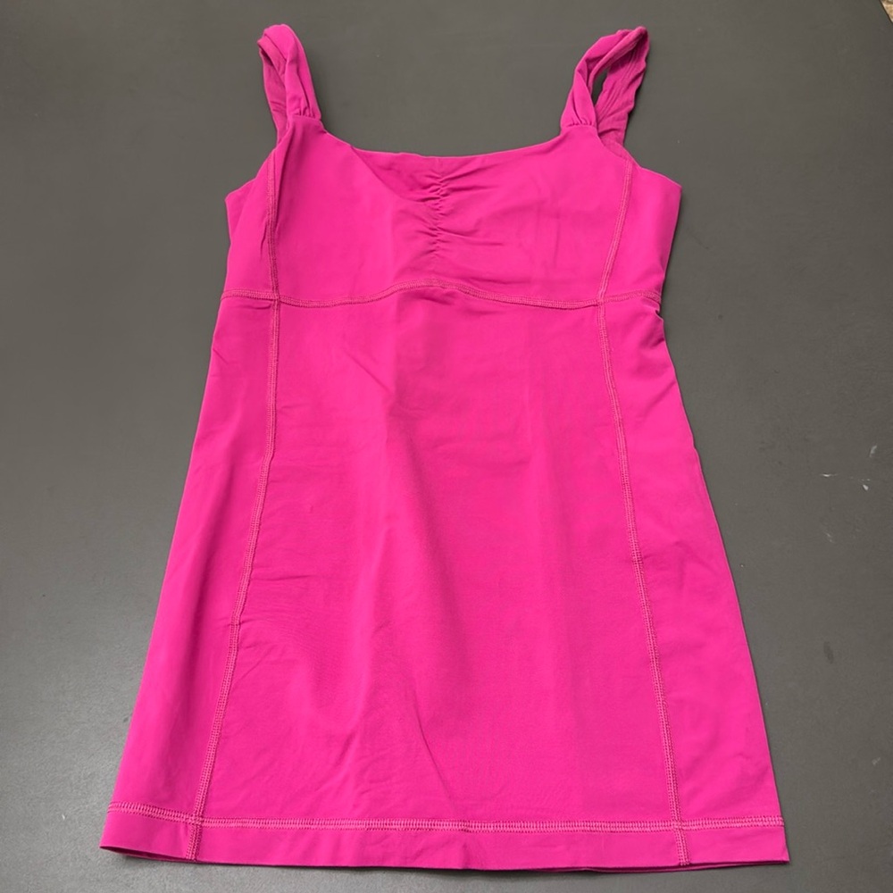 Lululemon pink tank size 6